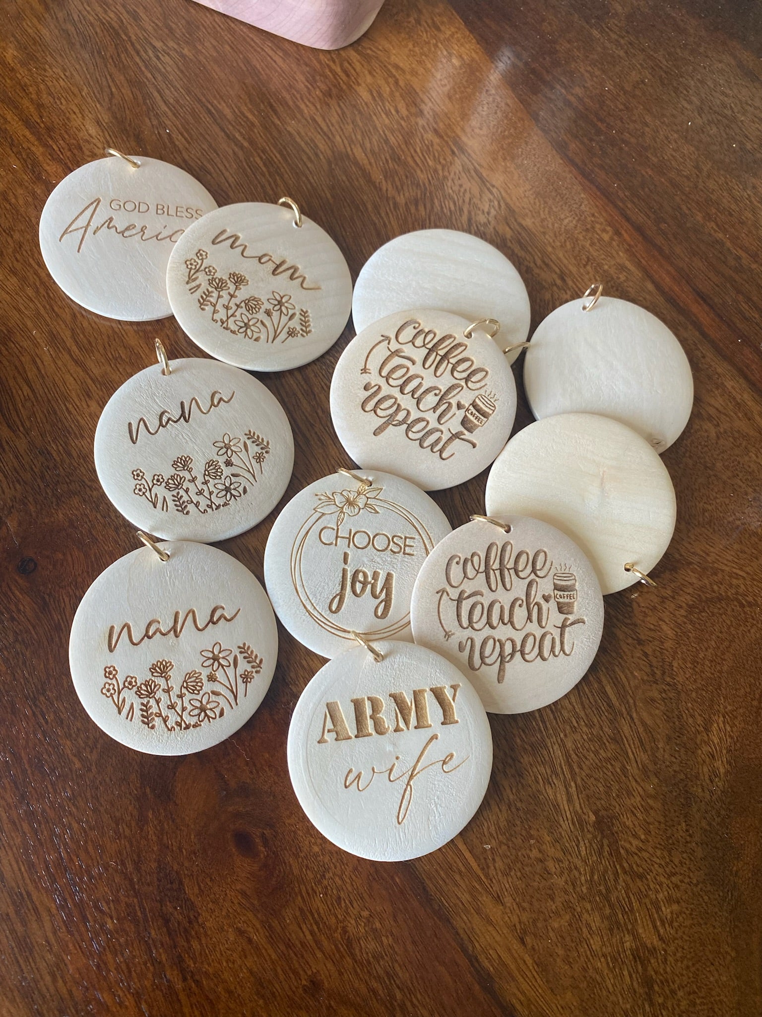 Black Leopard Spotted Wood Bead Bracelet Key Ring