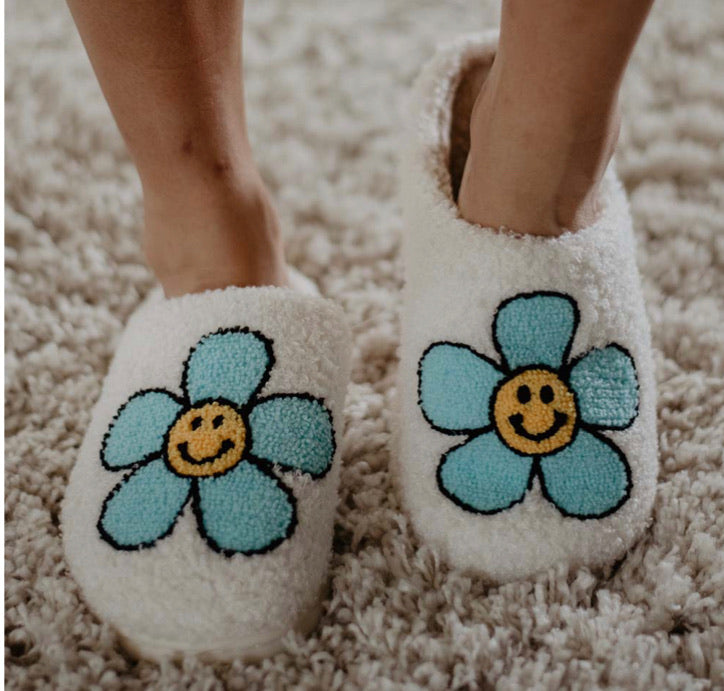 Mint Daisy Sherpa Comfy Slippers