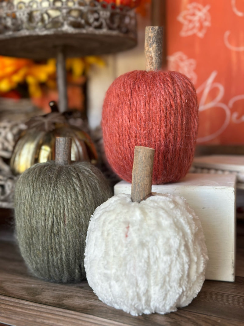 Set of 3 Yarn Pumpkins - Classic Colors