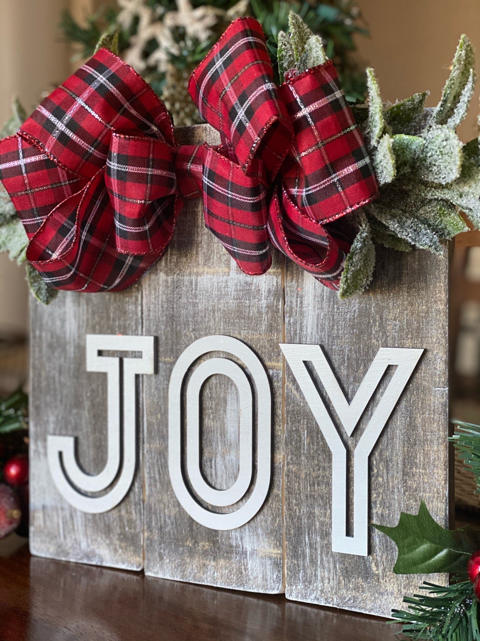 Pallet Wood 10 x 10 Joy Christmas Sign