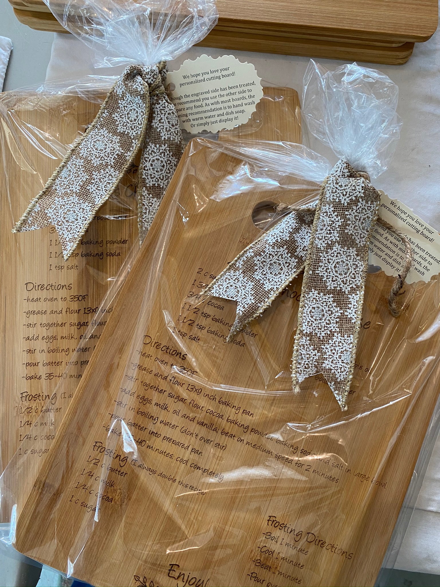 How to Wrap a Cutting Board: Easy Steps for a Perfect Finish