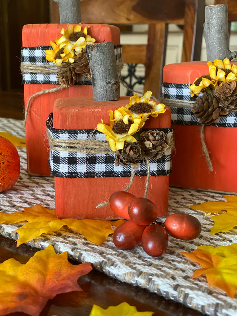 Rustic Wood Pumpkin Set