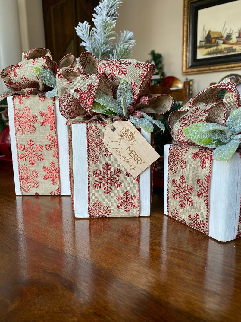 Set of 3 Wood Presents with Bow and Christmas Tag